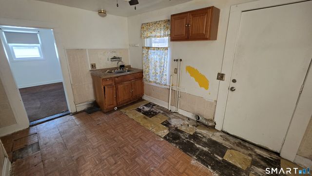 162 Cleveland Avenue, Hartford, CT 06120