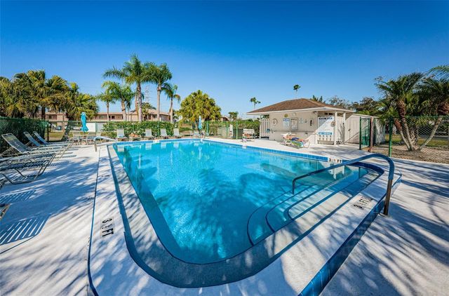 103 LAKEVIEW PLACE, Oldsmar, FL 34677