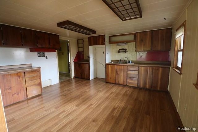 6048 N Lapeer Road, Fostoria, MI 48435