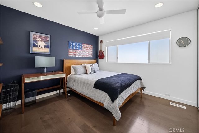 2000 Nautilus Lane, Newport Beach, CA 92660
