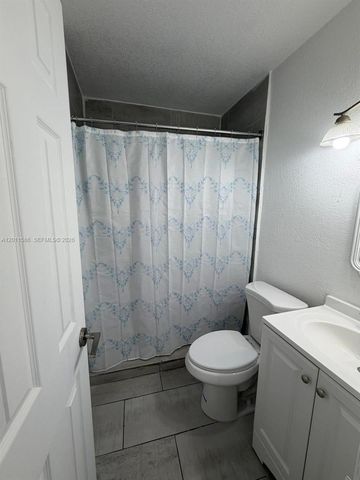 15761 SW 303rd St, Homestead, FL 33033