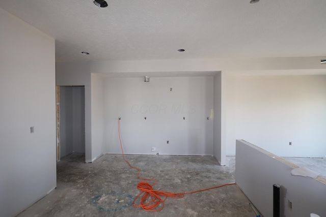 5614 Dutch Lane, Powell, OH 43065