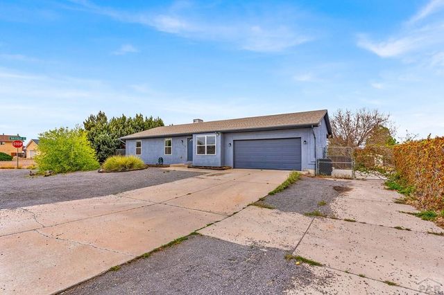 311 E Bond Dr, Pueblo, CO 81007