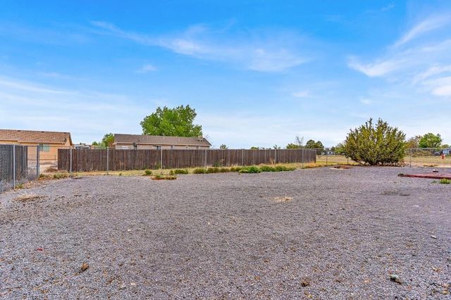 311 E Bond Dr, Pueblo, CO 81007