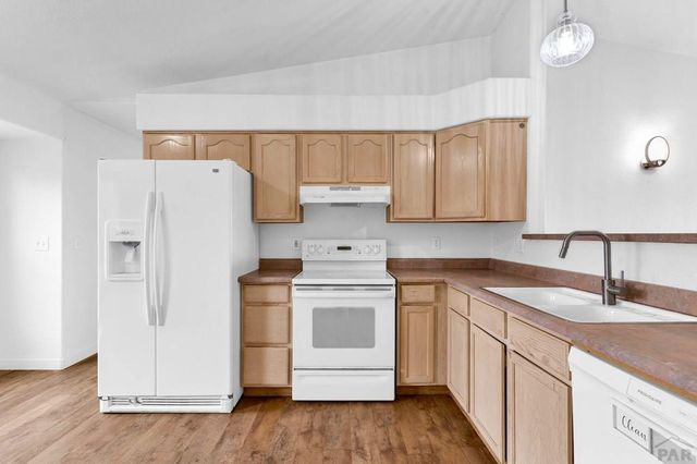 311 E Bond Dr, Pueblo, CO 81007