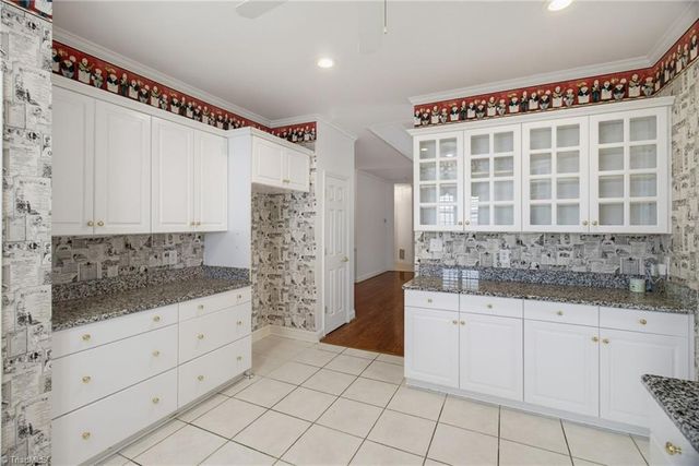 148 Brooks Landing Drive, Winston-salem, NC 27106