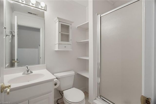 148 Brooks Landing Drive, Winston-salem, NC 27106