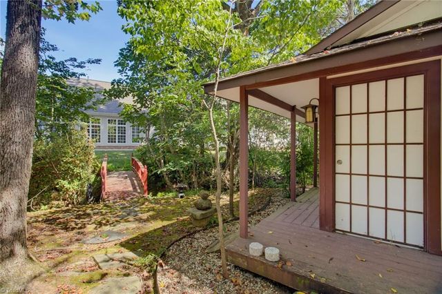 148 Brooks Landing Drive, Winston-salem, NC 27106