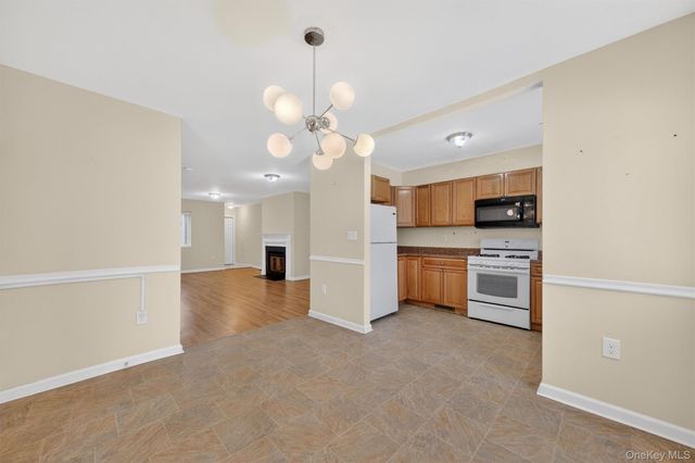 9 Nicole Circle 3, Ossining, NY 10562