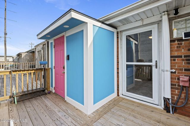 121 Old Causeway Road 12, Atlantic Beach, NC 28512