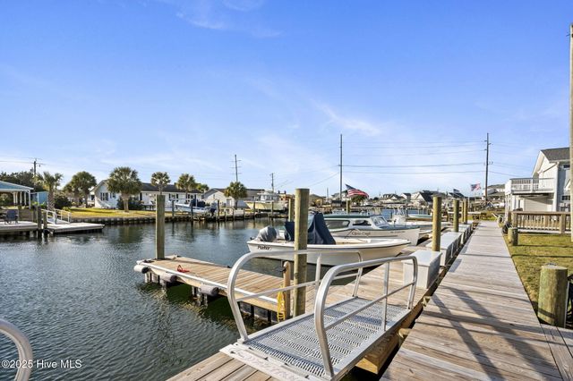 121 Old Causeway Road 12, Atlantic Beach, NC 28512