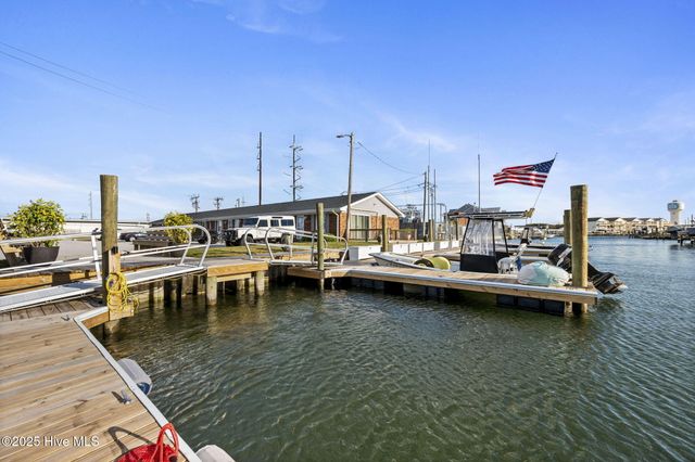 121 Old Causeway Road 12, Atlantic Beach, NC 28512