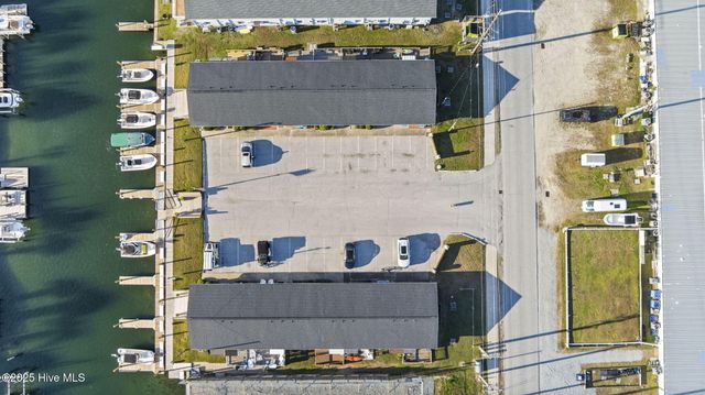 121 Old Causeway Road 12, Atlantic Beach, NC 28512