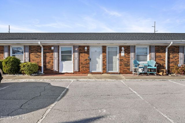 121 Old Causeway Road 12, Atlantic Beach, NC 28512