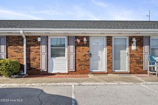 121 Old Causeway Road 12, Atlantic Beach, NC 28512