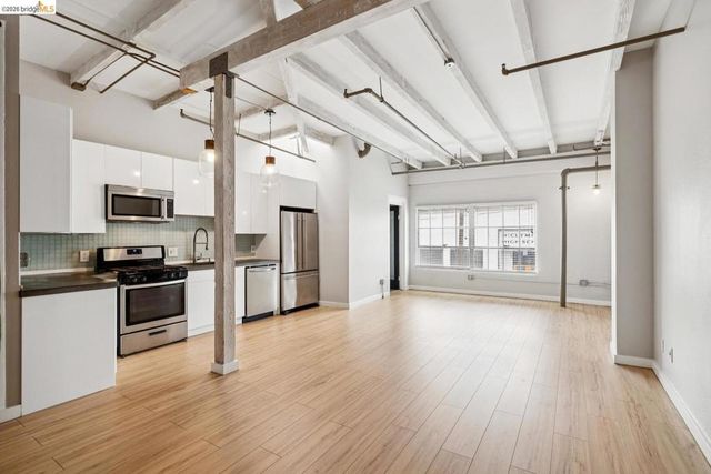 958 28th ST 21, Oakland, CA 94608