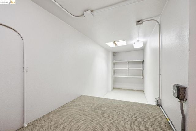 958 28th ST 21, Oakland, CA 94608