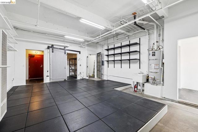 958 28th ST 21, Oakland, CA 94608