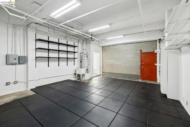 958 28th ST 21, Oakland, CA 94608