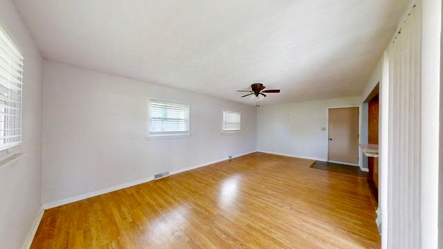 2900 Mcafee Drive, Hobart, IN 46342
