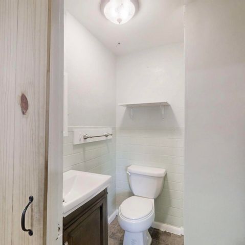 2900 Mcafee Drive, Hobart, IN 46342