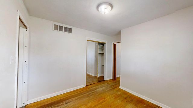 2900 Mcafee Drive, Hobart, IN 46342