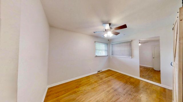2900 Mcafee Drive, Hobart, IN 46342
