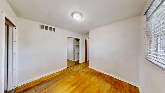 2900 Mcafee Drive, Hobart, IN 46342