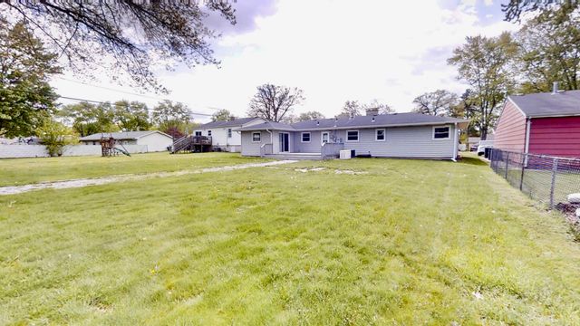 2900 Mcafee Drive, Hobart, IN 46342