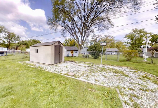 2900 Mcafee Drive, Hobart, IN 46342