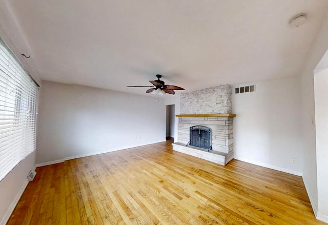 2900 Mcafee Drive, Hobart, IN 46342