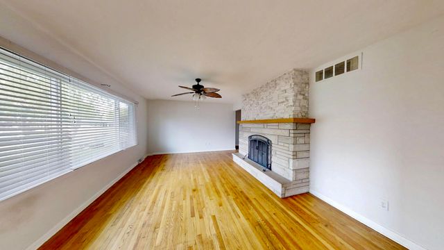 2900 Mcafee Drive, Hobart, IN 46342