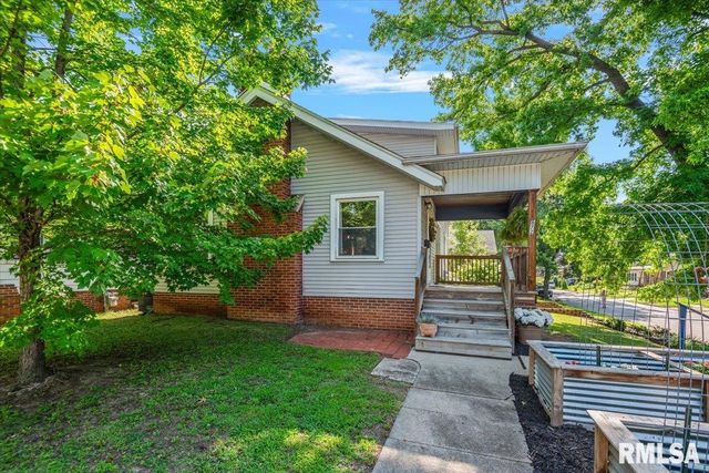 872 S MACARTHUR Boulevard, Springfield, IL 62704