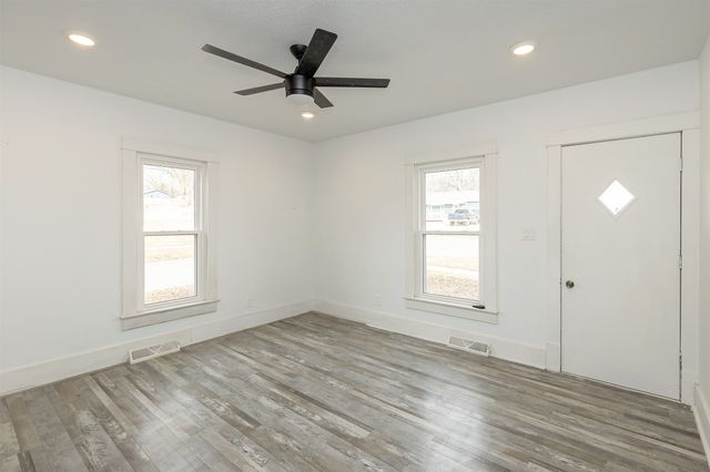 630 Market Street, Carlisle, IA 50047