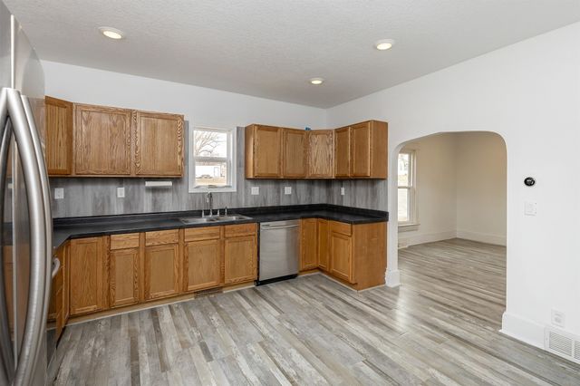 630 Market Street, Carlisle, IA 50047