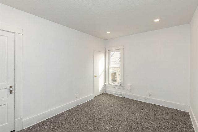 630 Market Street, Carlisle, IA 50047