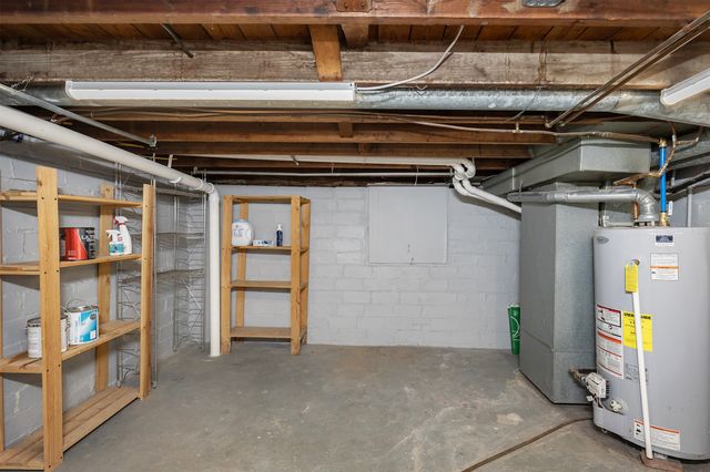 630 Market Street, Carlisle, IA 50047