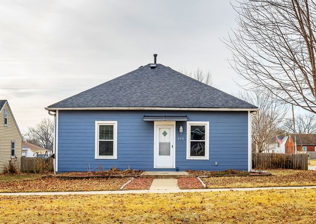 630 Market Street, Carlisle, IA 50047