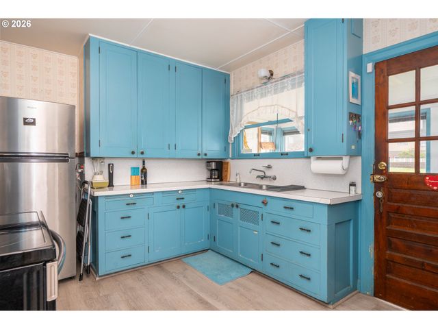 1509 Nw 39TH St, Lincoln City, OR 97367
