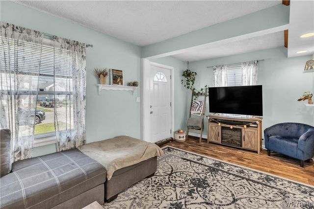 211 Olmstead Avenue, Lancaster, NY 14043