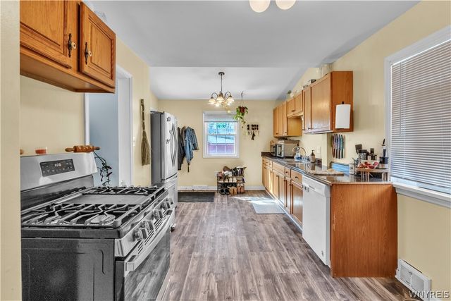 211 Olmstead Avenue, Lancaster, NY 14043