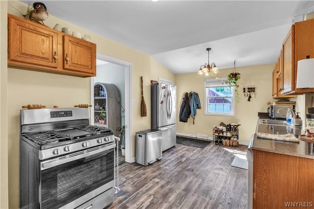 211 Olmstead Avenue, Lancaster, NY 14043