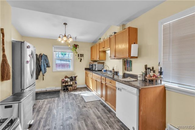 211 Olmstead Avenue, Lancaster, NY 14043