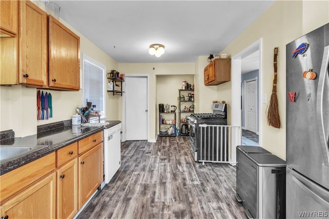 211 Olmstead Avenue, Lancaster, NY 14043