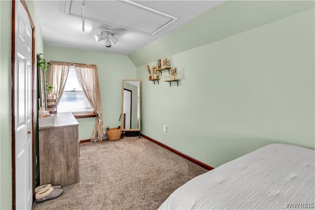 211 Olmstead Avenue, Lancaster, NY 14043