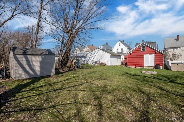 211 Olmstead Avenue, Lancaster, NY 14043