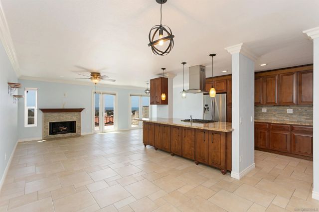 6783 Heath Ct, Carlsbad, CA 92011