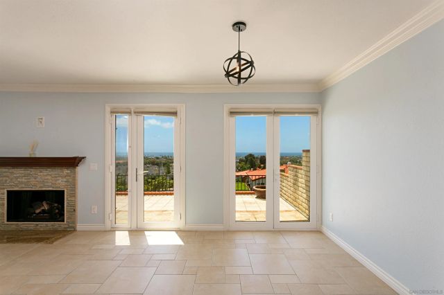 6783 Heath Ct, Carlsbad, CA 92011