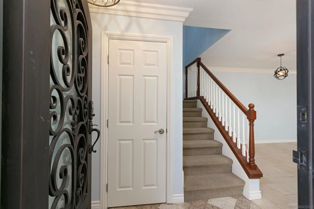 6783 Heath Ct, Carlsbad, CA 92011