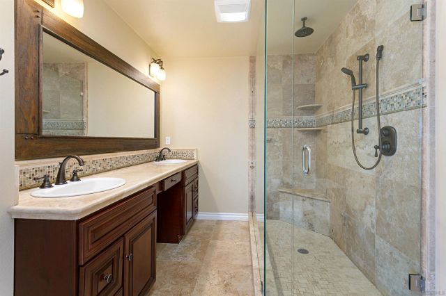 6783 Heath Ct, Carlsbad, CA 92011